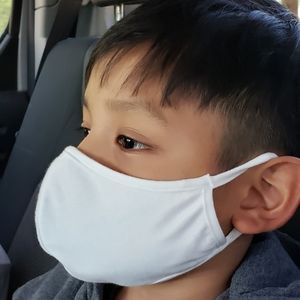 1 White Antimicrobial Cotton Mask